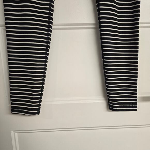Women's Scorpio Sol Black & White High Waisted Athletic Leggings - Size Medium - Picture 5 of 10